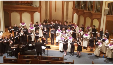 The Grinnell Singers performing