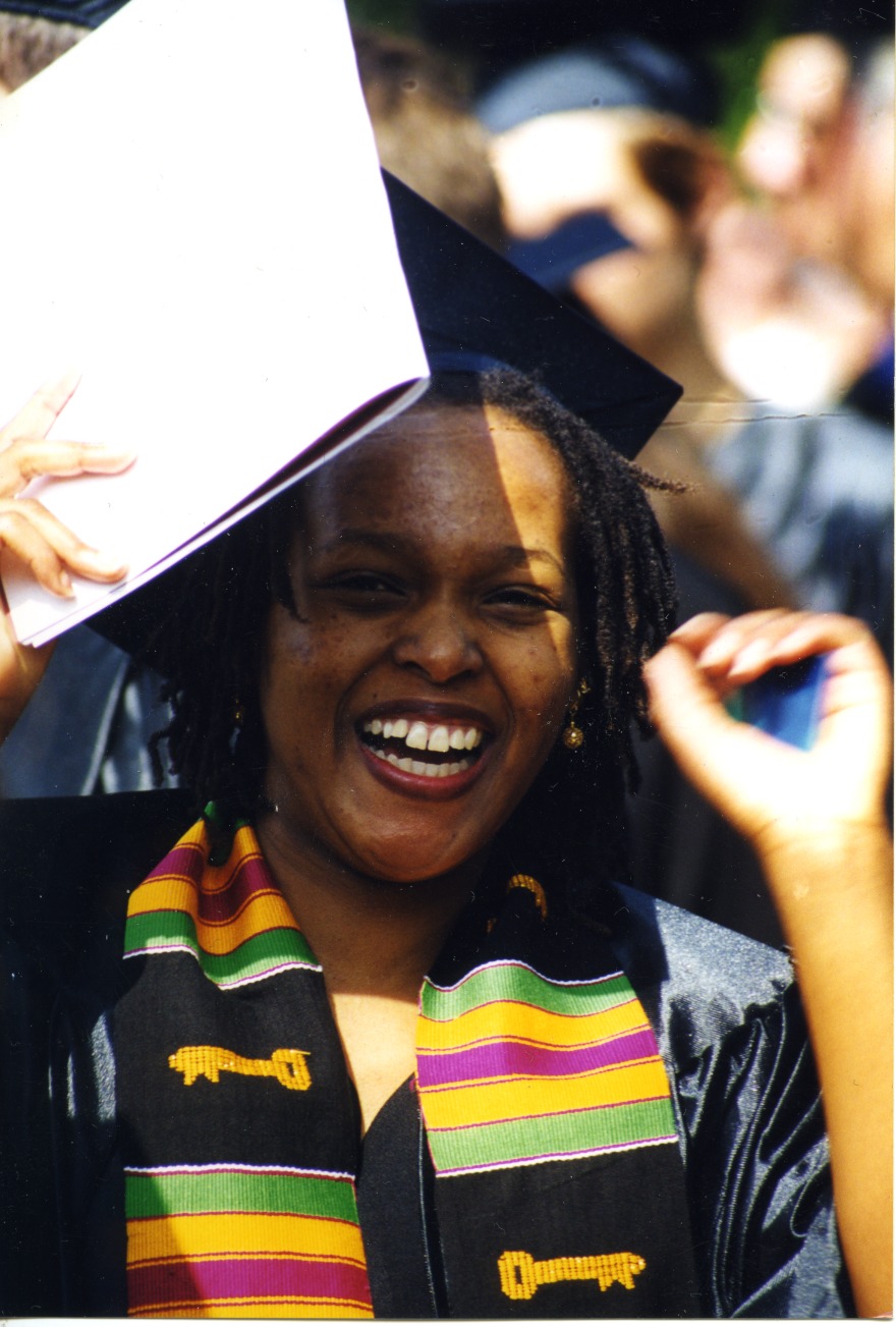 Khutso Madubanya during 1998 Commencement. Courtesy of Grinnell College Special Collections & Archives. 