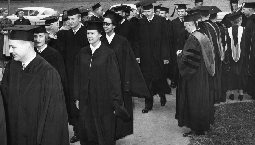 Students lined up at 1957 commencement 