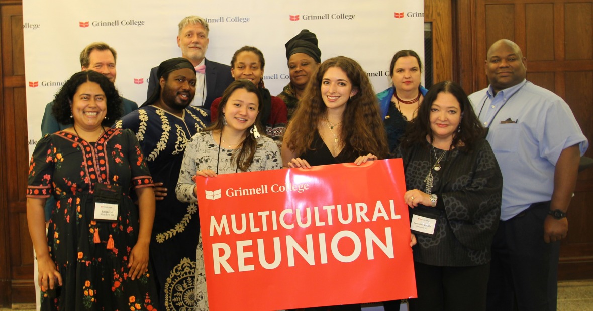 Members of the Multicultural Reunion Alumni Planning Committee take a group shot before the Gala Dinner.