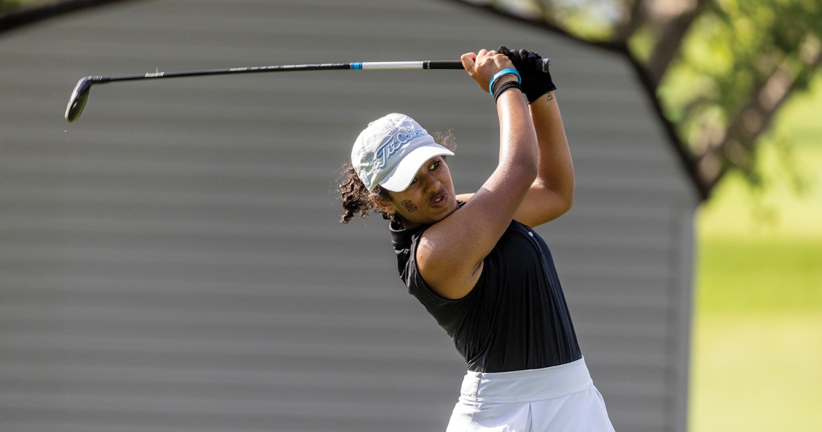 Kavya Keshav golfing