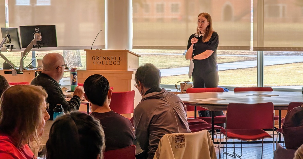 Leslie Lemire presents at Community Friday