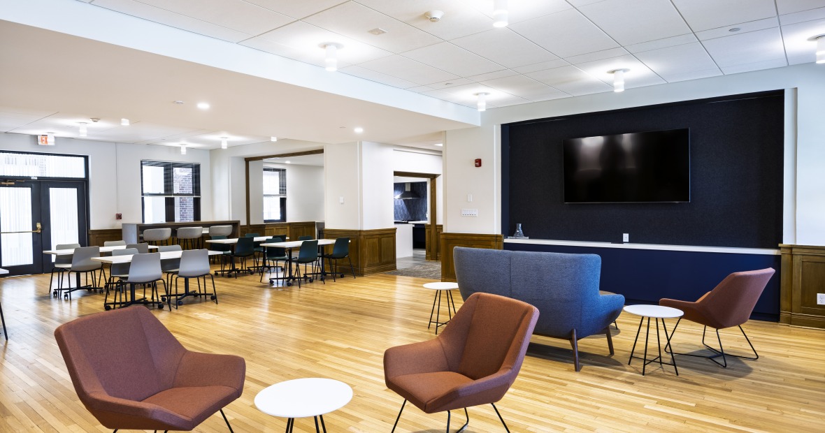 Loose Hall Main Lounge