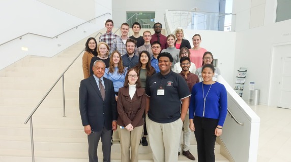 16 students on the international affairs study tour with George Moose and Ann-Louise Colgan of the U.S. Institute for Peace