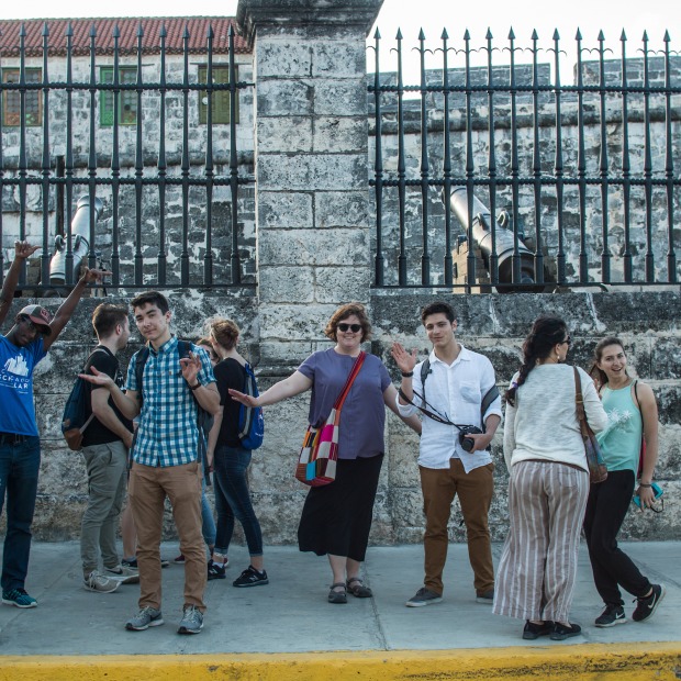 Group of students and faculty in Cuba