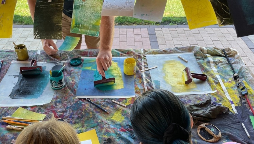 story time art in the park