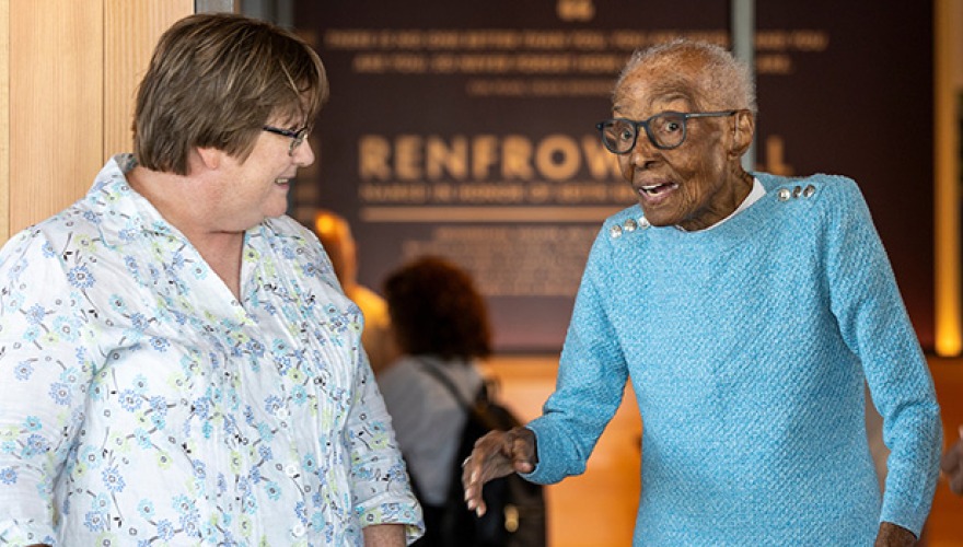 Monique McLay Shore ’90 with Mrs. Edith Renfrow Smith ’37, DHL ’19 