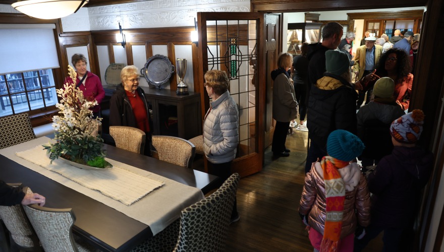 people in dining room at Hannah House