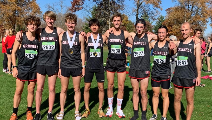 Team photo of the Grinnell men's cross country team