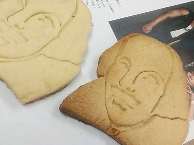 Shakespeare shaped cookie's