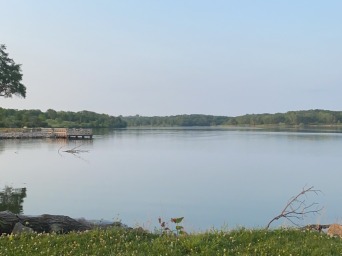 Picture of lake