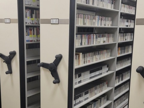 Compact shelving