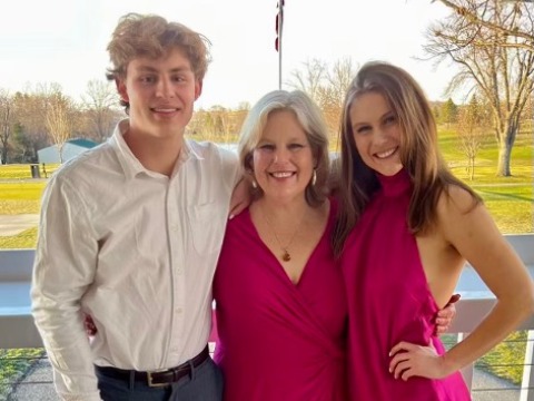 Leslie Gregg-Jolly and her 2 children