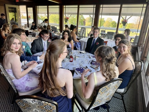 dinner at the golf course prom
