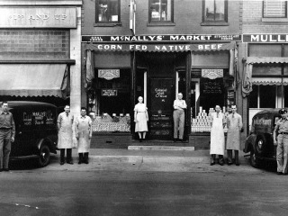 Black and white photo of McNally's grocery store in 1940
