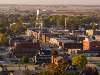 drone footage of downtown grinnell in fall