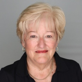 Photo of Kelly Harris
