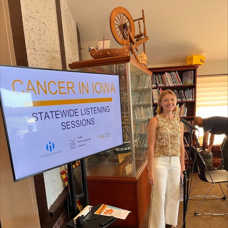 Tatum Watkins ’27 presents at a Cancer in Iowa Listening Session in summer 2025 while interning with the Harkin Institute for Public Policy and Citizen Engagement.