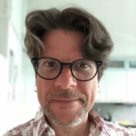 Headshot of David de young '86